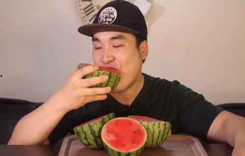 即墨网红吃瓜事件真相视频,真相视频曝光背后的惊人内幕  第3张